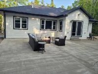 New, charming custom home, 7 minute walk to the beach