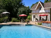 Clyde Hall Bed and Breakfast Hotels in Lanark County