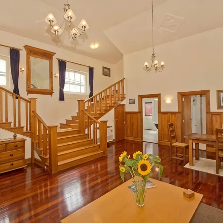 The Orange Lodge - Petone - Wellington - Broadband