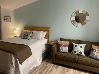 Sunset Bay Views!  Close to Downtown & steps to the beach! New Westin mattress! - Wifi