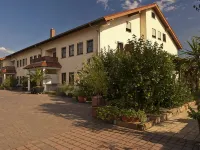Weingut Sandwiese Winzerhotel Hotels in Worms