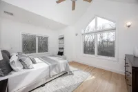 Luxurious 5-bedroom 5.5 bath house with AC, WiFi in charming Chadds Ford