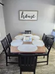 Cozy 2BR - Patio - Pet Friendly - 방갈로
