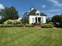 The Carriage House of Corinth is a remodeled home with loads of charm - Wifi