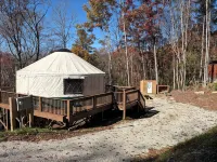 Cozy Yurt in Nantahala - Half mile from Nantahala wedding venue-No Cleaning Fee