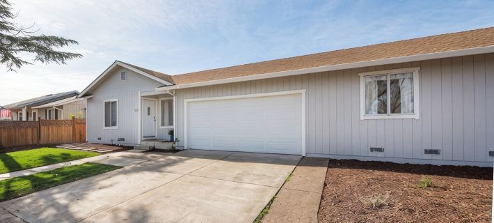 2 BD/1 BA Home- Wine Country Getaway Hotels in Santa Rosa