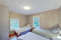 Lovely 4-bedroom house in Lexington with AC and WiFi - 3-Star