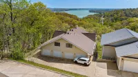 Lakeview Lookout: >Closest Home To Prairie Creek<