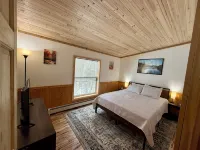 Forest Lake Haven close to Lake George and Gore Mountain, 5 BR spacious and NEW - Wi-Fi