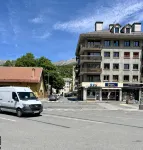 Villa Anita -town center -private parking- wifi. - Apartments