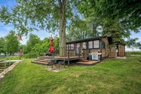 Cozy & Scenic Lakeside Retreat - 4-Sterne