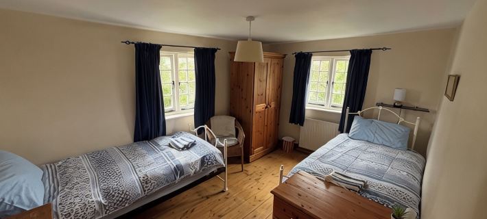 Wonderful Family House in Historic Cornish Village by Port Isaac, Padstow & Rock Hotels in Bodmin