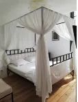 In the heart of the island: spacious, fully-equipped accommodation with garden and pool - Homestays