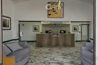 Quality Inn & Suites - parking
