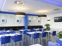 Ibis Budget Málaga Centro โรงแรมใกล้Alcazaba มาลากา