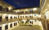 Hometown Residence - Hostels