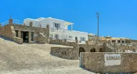 Senses Luxury Suites & Villas - breakfast