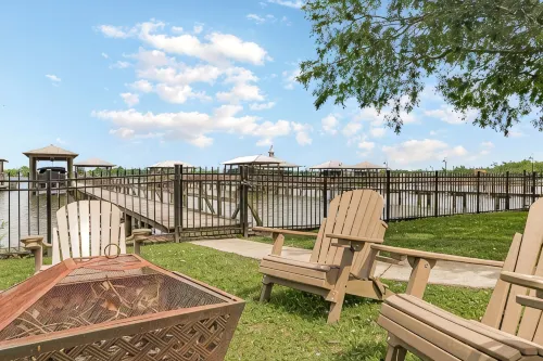 Family Ties, Lakefront Retreat on False River, Pier, Sleeps 10 - 4-Star