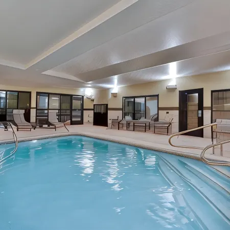 Courtyard St Louis Chesterfield