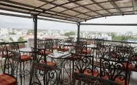 Dong Anh Hotel - 2-Star