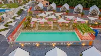 Sacheon Bito Love Glamping Season 2 - مسبح