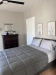 The Tower on Summit - Homestays