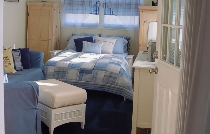 Cozy Beach Getaway - 1000' from Ocean/Boardwalk; 6 blocks from LIRR