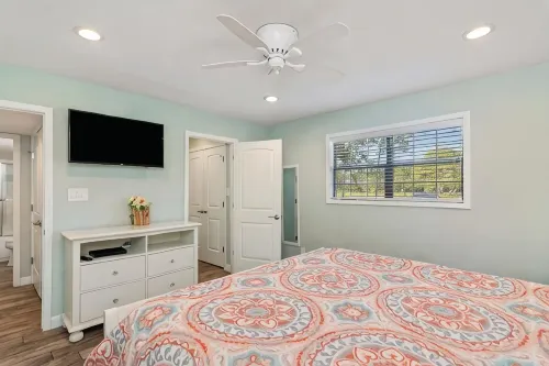 Charming, cozy with a coastal vibe family sized villa, 15 min walk to the beach. - Villas