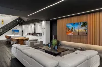 Modern City Loft in Downtown River District - 5つ星