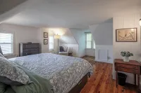 Charming 3 bedroom home located in the center of Doylestown Borough