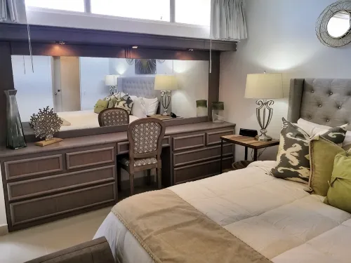 GORGEOUS 2BD/2 BATH ON THE BEACH! DESIGNER APT.LUX! BEST LOCATION.
