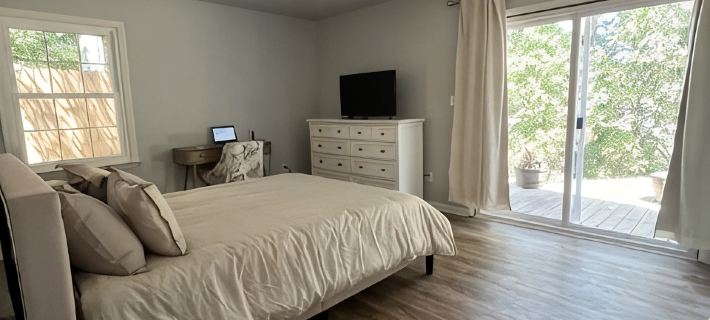 Private and Quiet Beach House! Hotels in Emerald Isle
