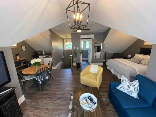 Lovely spacious 600sq ft loft with beautiful views - Boutique