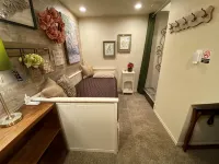 Cabernet Cottage - Boutique