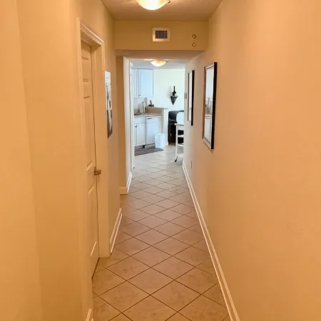 Small Family Getaway-Couples Retreat-Book Now! Strong WIFI - Super Clean