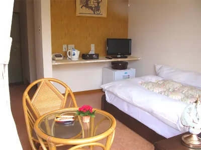 Pyramid Onsen Hotels in 