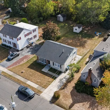 Cozy 3 Bedroom Glassboro Home