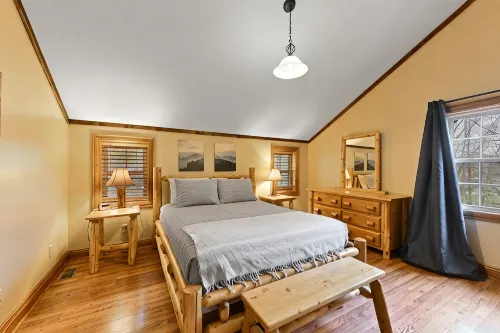 Cozy Log Cabin in Hocking Hills! Hot Tub! Pool Table! Pet Friendly! - Hytter