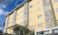 AJ Hotel Chapecó - Fácil Acesso Pátio Shopping e Rótula da Bandeira - 3-Star