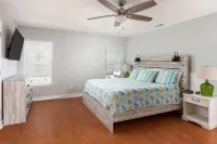 5bed/5bath house with heated pool and fire pit! - 4-Star