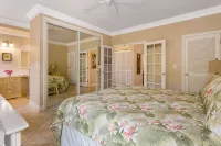 Deluxe Ocean View Ground Floor.... Renovated ..Walk to the Hyatt and Beach...A/C - Private Pools