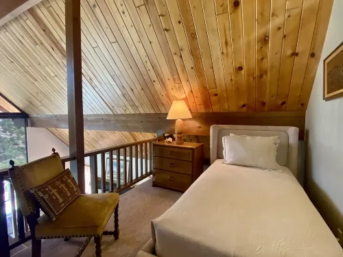 Historic A-Frame Panoramic Red Rock Views! - 2-Sterne