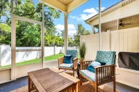 Beach Bliss & Boating Fun: Minutes from the Sand & Water! - Jacuzzi