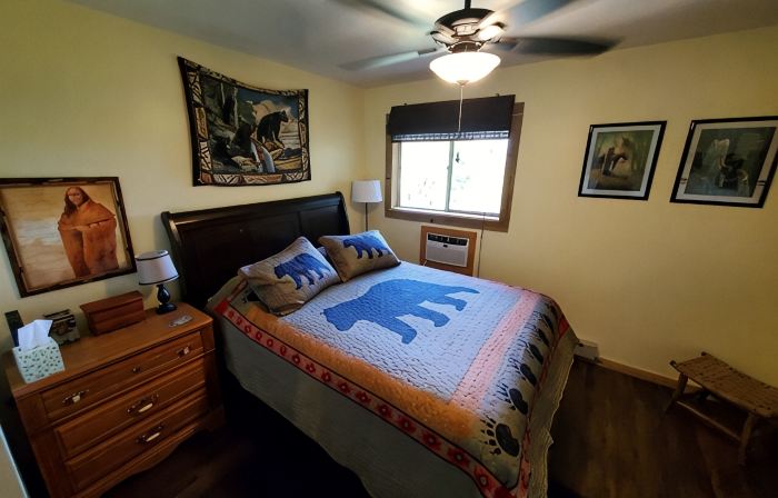 Mountain view cabin, fully remodeled, huge screen in porch with panoramic view.