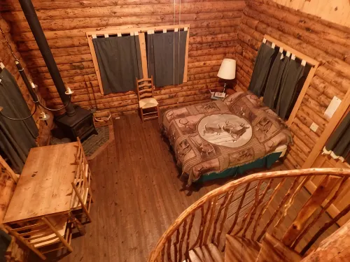 Circle Pine Ranch-"The Real Log Cabin Experience" - Chalets