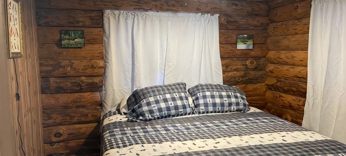 Located Right on the Snowmobile Trail 치페와 카운티 호텔