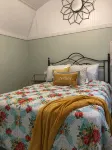 The Cranny @ Cookson —Tiny House Experience!!  Night,  week & monthly stays - 3-Star