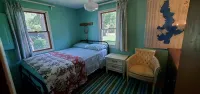 Charming Vintage Lake Cottage - シャレー