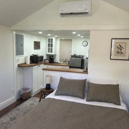 The Alton House - Come experience tiny house living in beautiful Pepin!