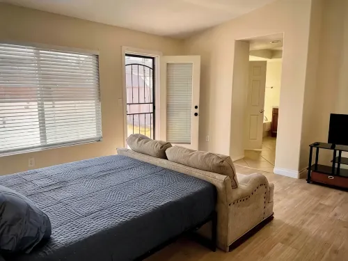 10min Soboba Casino Hemet Home with Hot tub+Lots of Parking grg/rv/boat/ATV's - Wifi